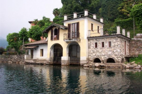 lake view cottage beach Orta San Giulio
